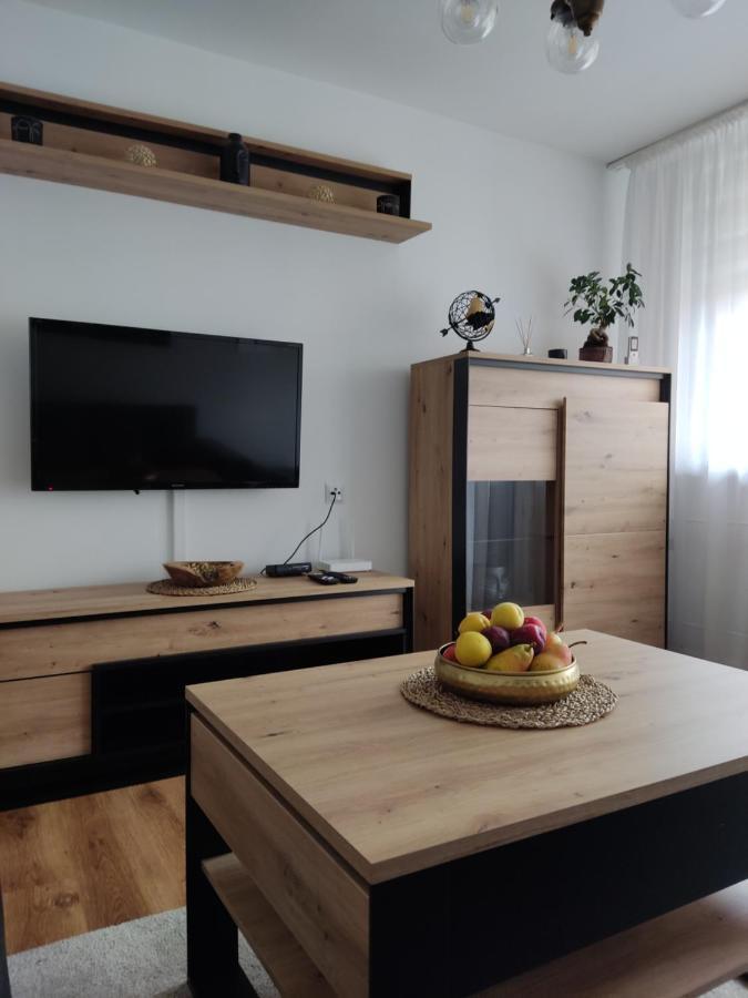 ザトルApartament Janisアパートメント エクステリア 写真